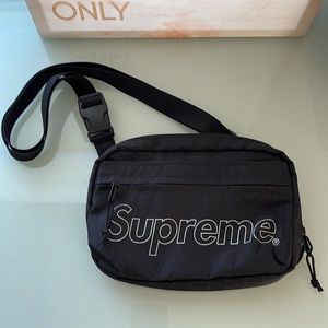 Supreme waist bag